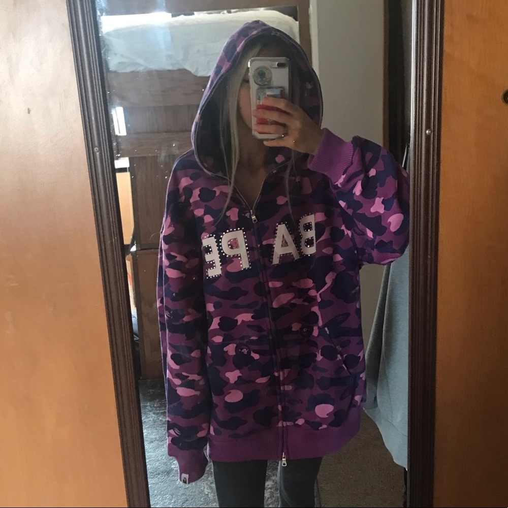 bape zip up hoodie